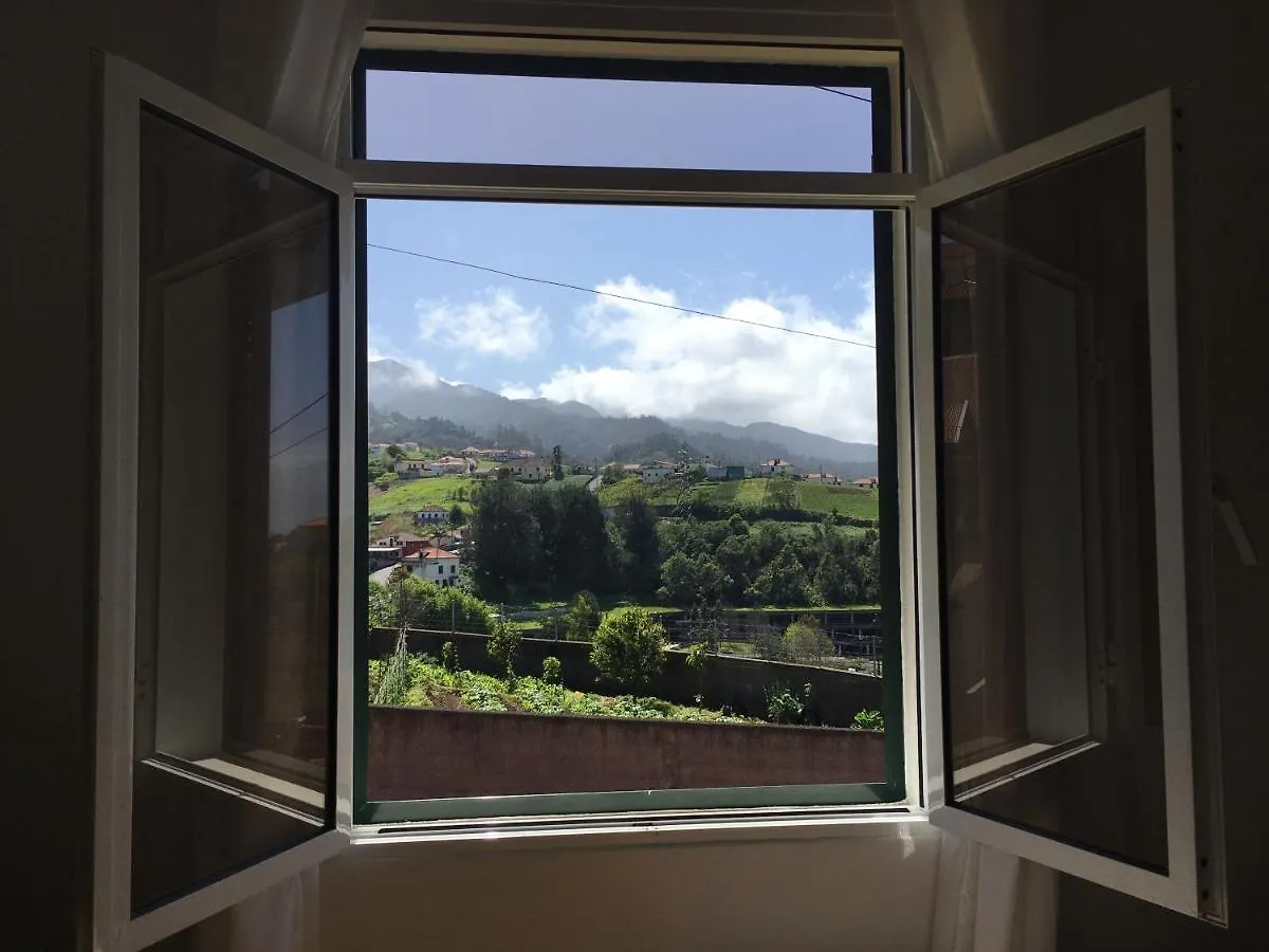 Casa Do Til Acomodação com café da manhã Santana  Alojamento de Acomodação e Pequeno-almoço Santana (Madeira)
