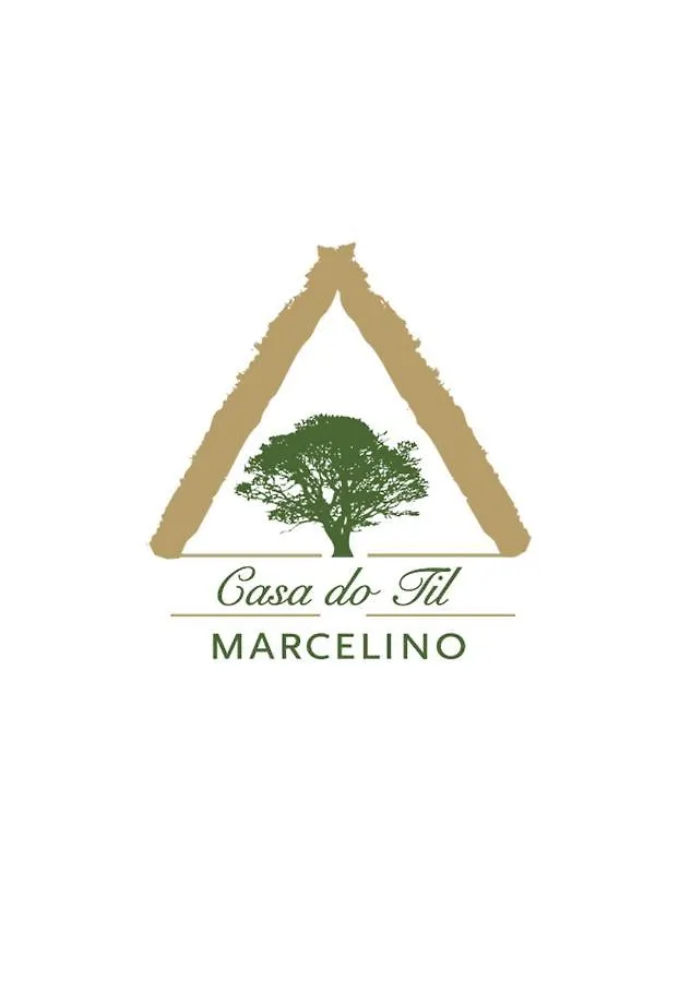 Casa Do Til Acomodação com café da manhã Santana  Santana (Madeira)